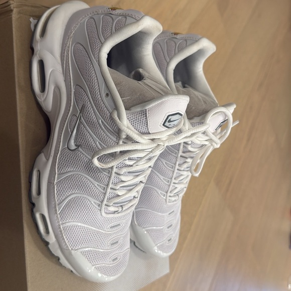 Nike Air Max Plus - Picture 3 of 7
